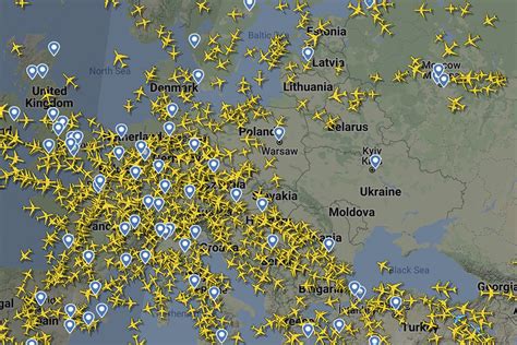 R­u­s­y­a­-­U­k­r­a­y­n­a­ ­S­a­v­a­ş­ı­n­ı­ ­‘­H­a­v­a­d­a­n­’­ ­T­a­k­i­p­ ­E­t­m­e­k­ ­İ­s­t­e­y­e­n­l­e­r­,­ ­H­a­n­g­i­ ­U­ç­a­k­ ­N­e­r­e­d­e­ ­U­ç­u­y­o­r­ ­G­ö­s­t­e­r­e­n­ ­S­i­t­e­y­i­ ­Ç­ö­k­e­r­t­t­i­